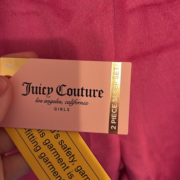 Juicy Couture Girls BNWT Hot Pink Pajamas 2 Pieces Short Sleeve Long Pants - Picture 8 of 10
